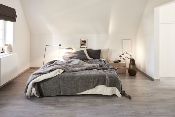 Замковой виниловый пол BerryAlloc 60001602 CLASSIC GREY Pure Click 55